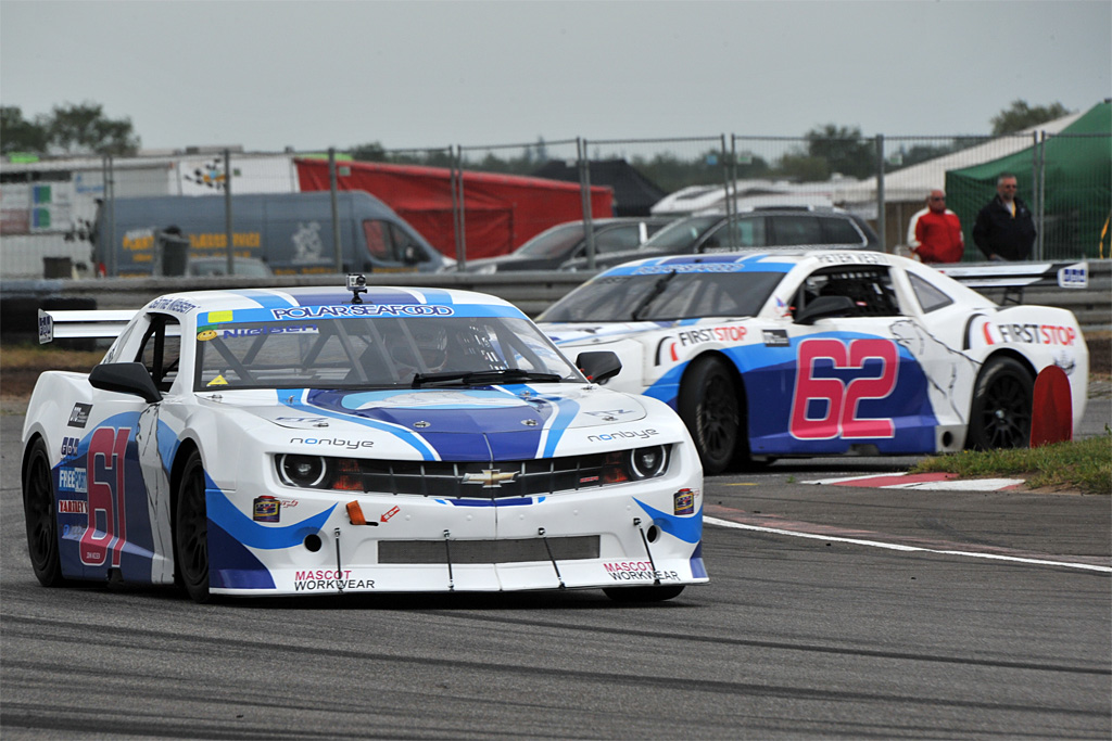John Nielsen skal både lørdag og søndag køre race med sin specialbyggede bil fra Auto-G Danish Thundersport Championship